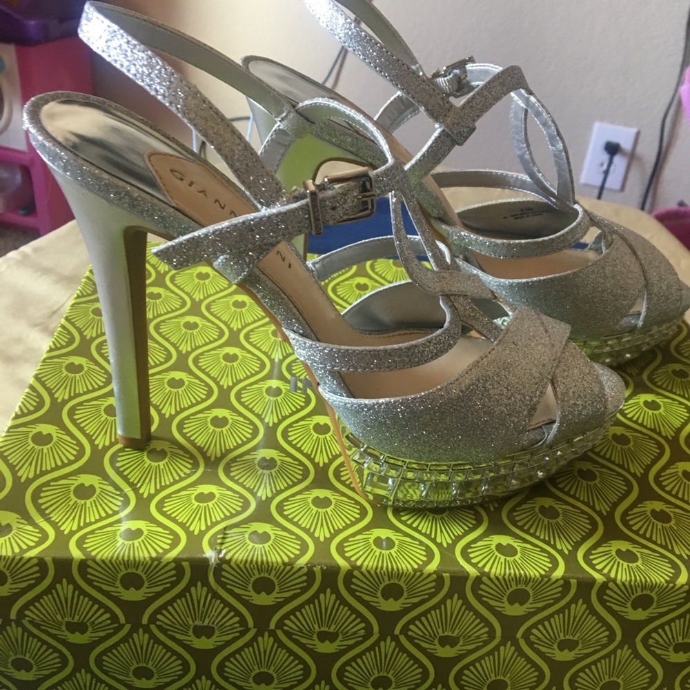 Gianni Bini Sliver Glitter Platform High Heels Gem